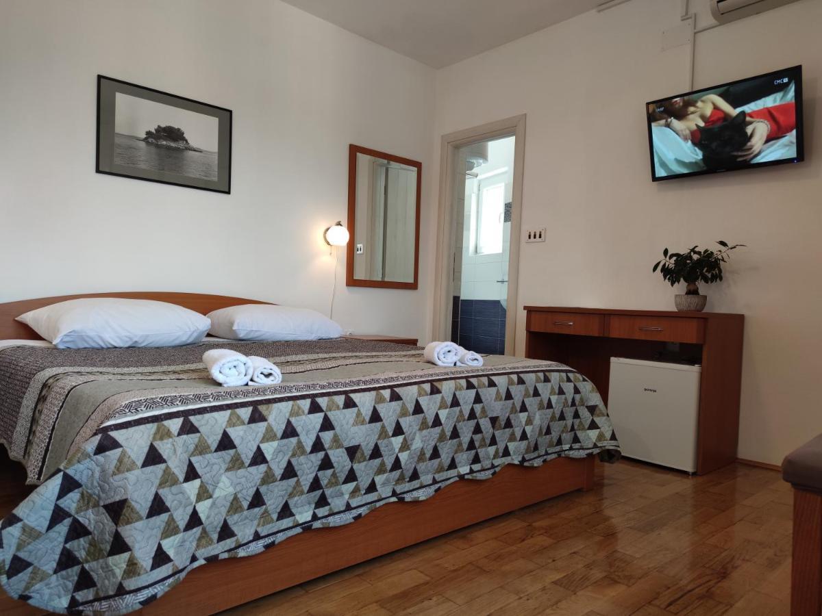 Bed and Breakfast Pansion Alen - Dugi Otok à Luka  Extérieur photo
